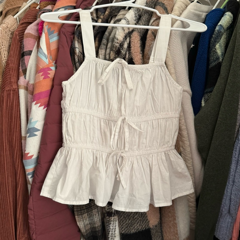 Sim & Sam White Cropped Tank Top